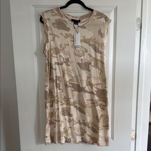 Sanctuary Tan Midi Sheath Dress with Sleeveless Design and Crew Neck